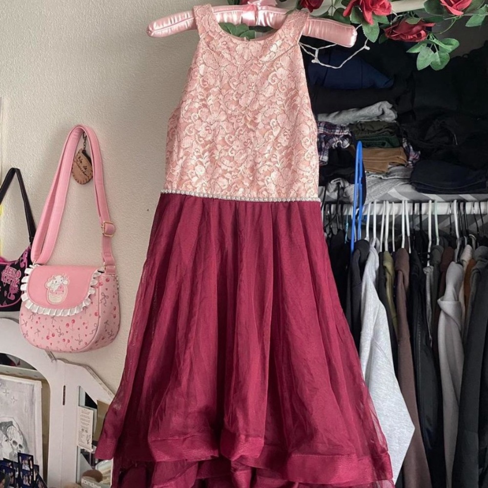 beautiful kids girls pink dress with magenta ruffles skirt🎀